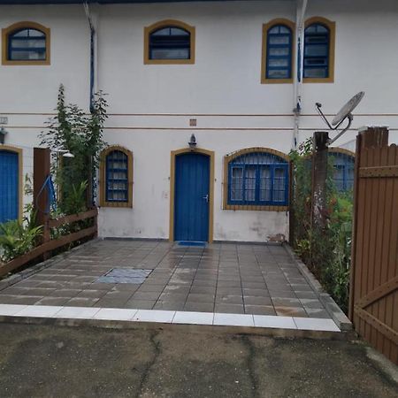 Appartamento Apartamento Praia do Lázaro  Ubatuba Esterno foto
